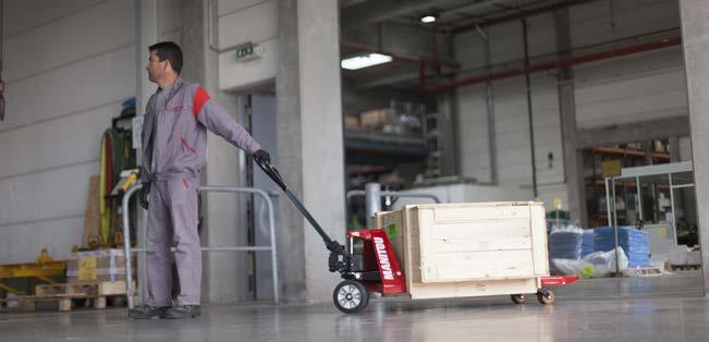 The weight of the manual pallet truck should be suitable for the persons who are operating it: we have lightweight pallet trucks which prevent any additional strain when moving loads which are not