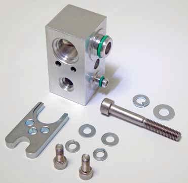 - Expansion valve adapter set for Ford Transit Custom