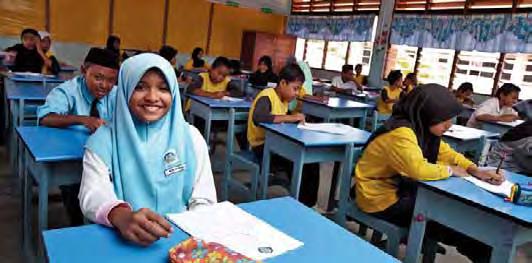 chairman s statement Our existing four schools include two schools in Brickfields, Kuala Lumpur (SK La Salle 1 and SK La Salle 2), one school in Johor Bahru (SK Tebrau Bakar Batu) and one in Penang