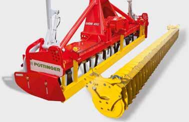 Field-proven rear rollers Conveniently the scrapers can be adjusted from a