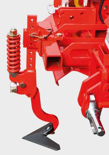 A POTTINGER seed drill can be mounted directly to the rear roller and top