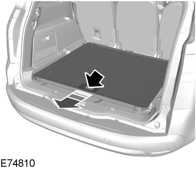 WARNING Do not slide the loadspace floor rearwards when the vehicle is standing on an incline of 15 degrees or more and facing uphill.