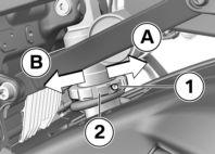 z On the racetrack Tighten screw 1 to specified torque.
