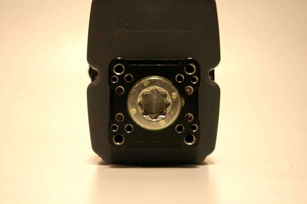 As an clear example we point out the LED on the upper side of the case which indicates the function status at a glance: not only the initiation of the torque limiter but the actual function status of