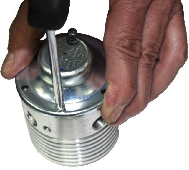 Insert one Screw (1) and turn a few times, but do not tighten.