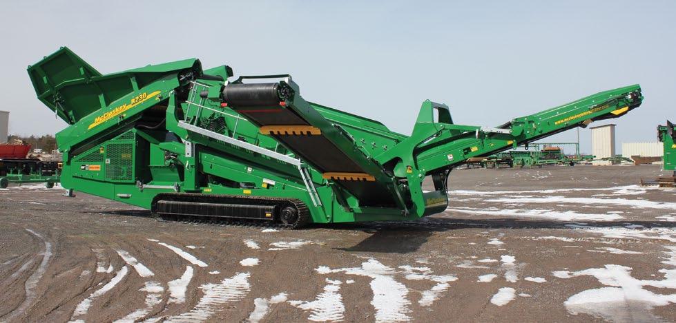 The R230 is unequalled in its productivity and versatility. Large Loading Area - Hydraulic folding wing plates provide a rear feed loading target 13-6 (4.1m) wide.