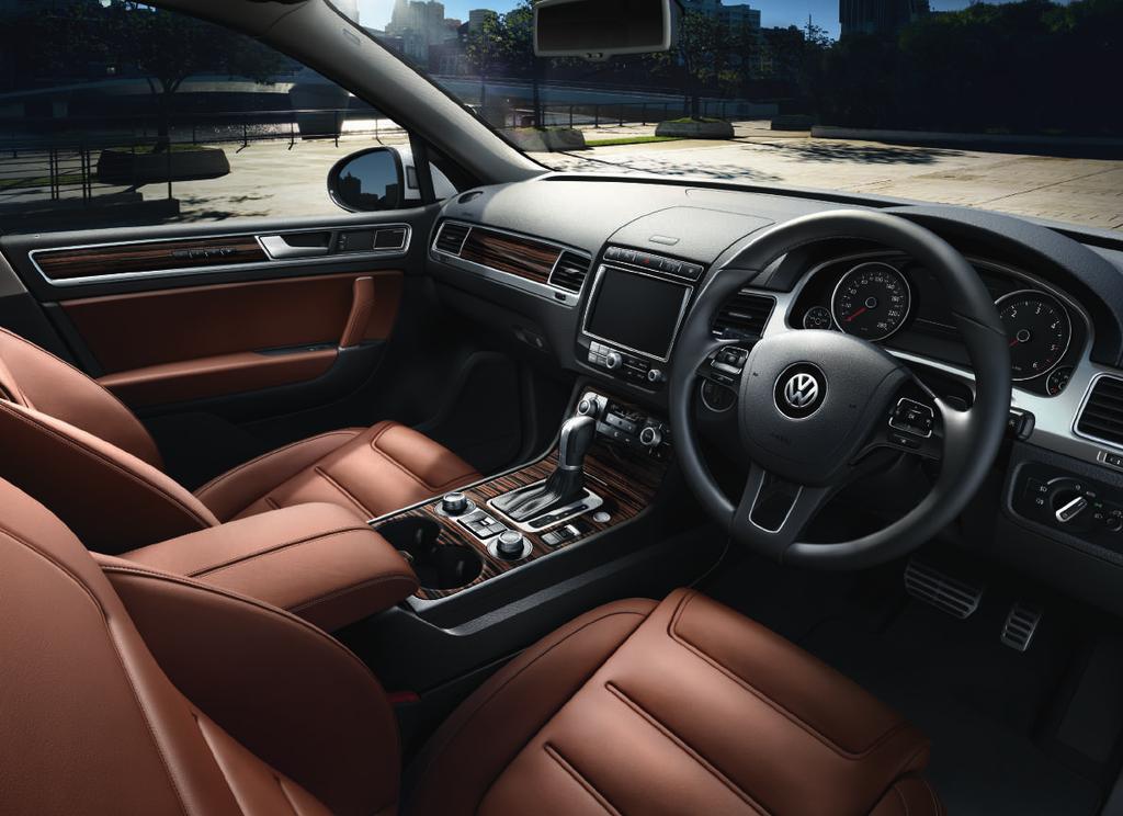 Luxury. From the inside out. With an interior that is as exquisite as it is versatile, the Touareg perfects the fusion of functionality and form.