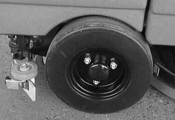 CHASSIS REAR TIRES AND WHEELS The rear tires on the 7100E are semi pneumatic.