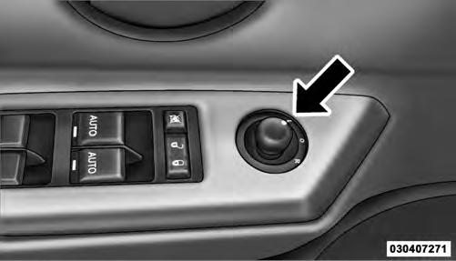 UNDERSTANDING THE FEATURES OF YOUR VEHICLE 91 3 Power Mirror Switch After selecting a mirror, move the knob in the same