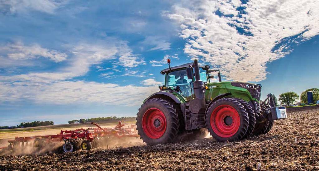 The Fendt 1000 Vario. A 500 engine HP masterpiece for your daily work. Since 1928, Fendt has been recognized as the world leader in tractor technology.