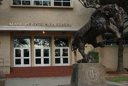 MESURFLO AUTOMATIC FLOW CONTROLS PROVIDE ENERGY SAVINGS FOR ALAMO HEIGHTS INDEPENDENT SCHOOL DISTRICT Preface: Alamo Heights Independent School District determined it necessary to re-evaluate their