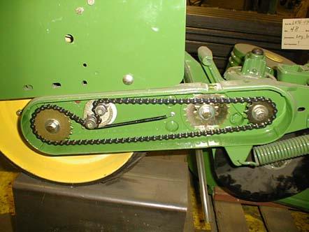 OPERATING THE PLANTER DRILLING DISTANCES Four sprockets are shipped with each unit; 11-, 14-, 20- and 22-tooth sprockets. These sprockets will give the seed spacing shown on the following page.