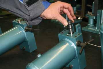 Pipe bending machines Draw bending operation 246 Pipe bending machine manual-hydraulic T T Sizes from 6 to 28 mm Ø up to 180 T T For semi-hard and soft copper pipes EN 1057 up to 28 mm Ø, stainless