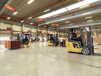 ENERGY EFFICIENT, 3-PHASE AC TECHNOLOGY The innovative three-phase AC motors in these lift trucks are engineered for maximum efficiency and performance.