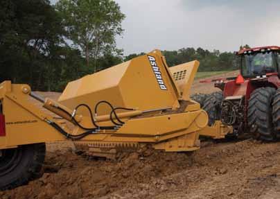 Sick of getting stuck? This scraper s standard 23.5 x 25 E3/L3 12 ply tires and lowered ground pressure give you excellent flotation.