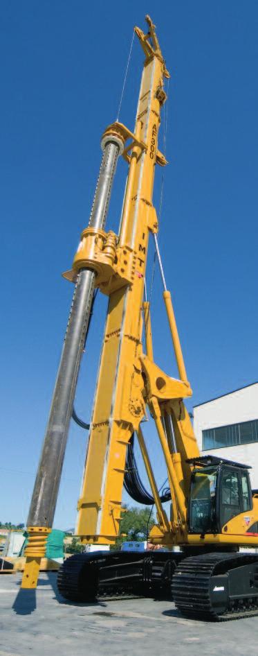 AF 300 1 THE PERFECT BLEND OF TECHNOLOGY AND PERFORMANCE The AF 300 is a drill rig that can easily overcome any kind of problem on the job site, even the most difficult ones.