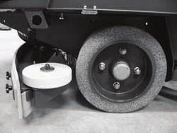 Maintenance and Service 5.10 Wheels The wheel nuts n the wheels (Fig. 44/1) must be subjected t their first check after 100 perating hurs and subsequently every 200 hurs. Fig.