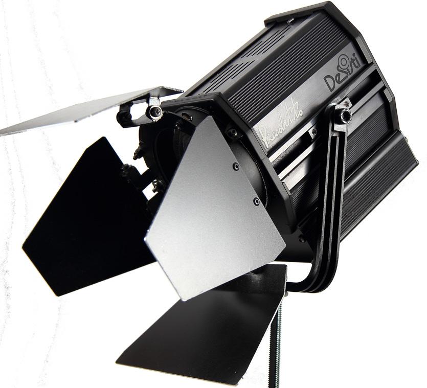 The PICCOLETTO is a high efficiency Fresnel lens spotlight using a High Output 20W COB (Chip on Board) LED ARRAY and with an enhanced CRI (Colour Rendering Index) higher than 96 for appropriate