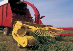 Take a look at the New Holland advantages: Super-Sweep Windrow Pickup Headers Quick-attach PTO for easy header changes.