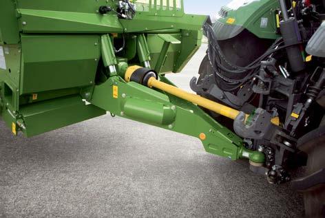 As the wagon s front end tilts towards the tractor, the filling angle increases for loss-free filling from rear to front.