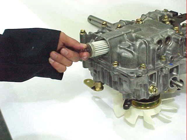 2008-05-19 Workshop Manual, Stiga Park 4 Hydraulic system 36 10. Remove filter. 11.