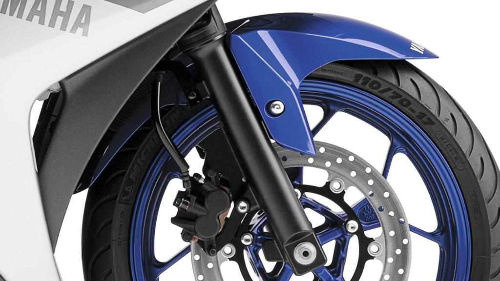 balanced ride. Long R1-type swinging arm To underline its strong R-series DNA, the new YZF-R3 benefits from the use of an extra long R1-inspired swinging arm.