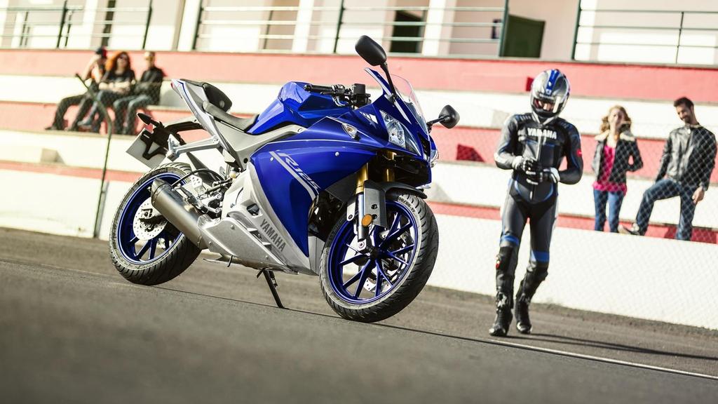 Race-bred technology with R-series DNA At Yamaha we take the 125cc category very seriously indeed.