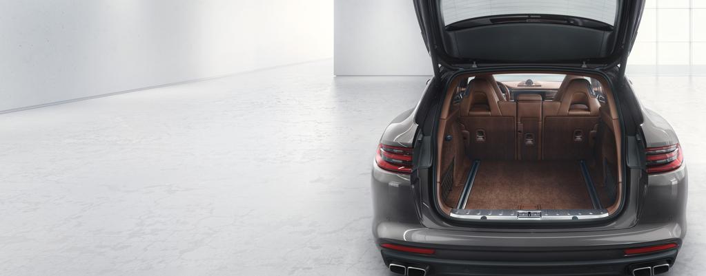 Luggage compartment. The luggage compartment of the Panamera Sport Turismo models offers a capacity of 520 litres (Panamera 4 E-Hybrid Sport Turismo: 425 litres).