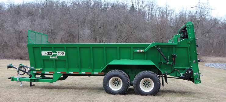 Specifications Built to maximize your time and efficiency. Capacity 700 Bushels Struck Level ASAE S324.1 463 cu. ft. Heaped ASAE S324.1 709 cu. ft. Load carrying capacity 19.