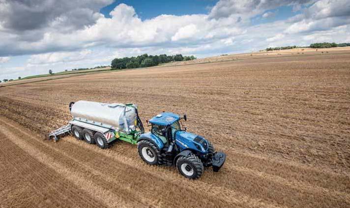 29 Direct drive for fuel efficiency All T7 tractors are fitted with a direct drive PTO to minimise power loss between the engine and the implement.