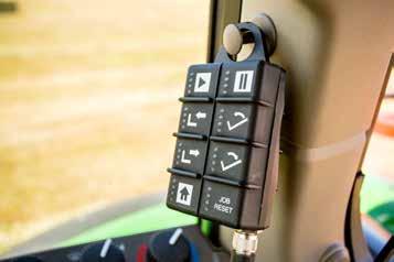 SYSTEM MONITOR Shipped from the factory with default settings and preset bale sizes, the bale carrier is ready for operation once the operator indicates the type of hydraulics the operating tractor