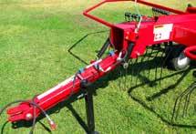 Specifically designed for use in smaller field structures the Farm King Rotary Rake operates with minimal impact, processing the crop with extreme delicacy.