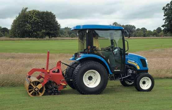 8 9 3OOO MORE THAN JUST ANOTHER COMPACT TRACTOR Boomer 3000 specifications include standard 4WD front axle or SuperSteer with Sensitrak for a turn radius as tight as 2794mm.