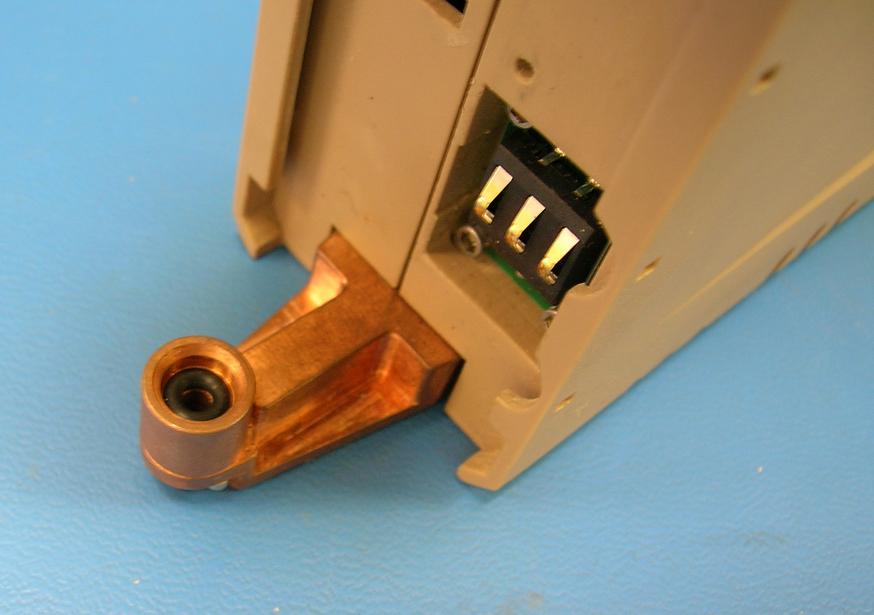 Cartridge installation (continued): The cartridge nozzle