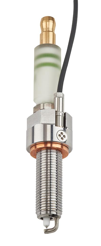 The world's smallest piezoelectric, high temperature cylinder pressure sensor is integrated into the measuring spark plug Type 6113C.