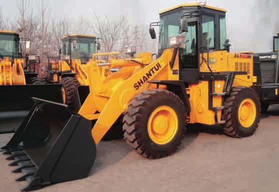 Power shift transmission with hydraulic steering, flexible operation and stable performance. Advanced Z-Type reverse tipping mechanism with large breakout force and high efficiency.