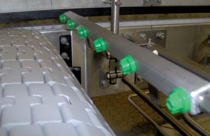 APPLICATIONS Nozzles: Although the different suppliers suggest different ways of bringing the lubricant from buffer to the chains/belts, the basic principle is the same: Conveyor P-10 P-9 E-7 E-8 P-1