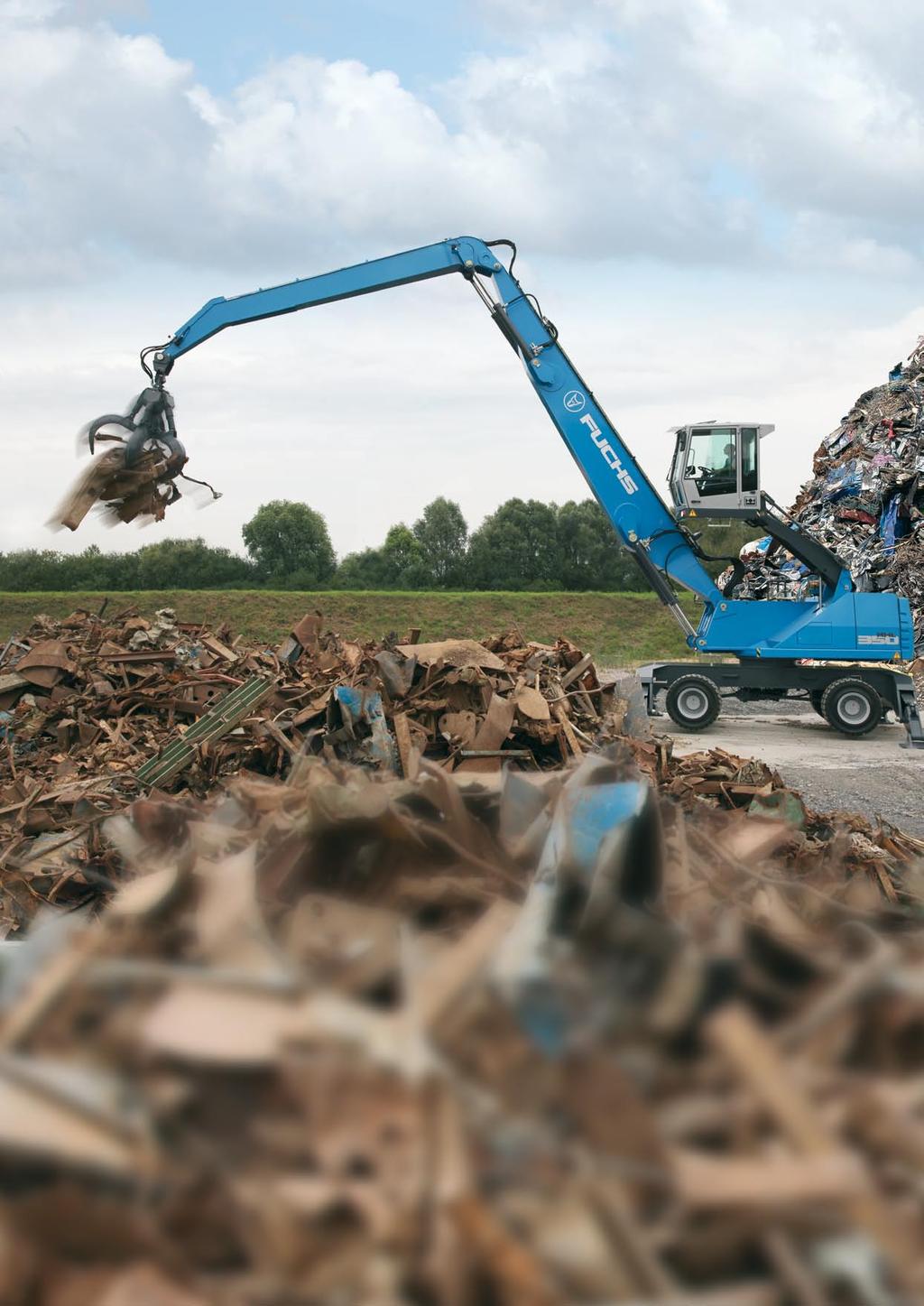 NUMBER ONE CHOICE IN THE RECYCLING YARD MHL5: setting a new standard In its latest form, the MHL5 represents a new generation at Terex Fuchs.