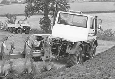 The popularity of the Mercedes-Benz Unimog on British farms was boosted during the late 1970s and early 80s by the advent of high-capacity demountable sprayers designed specifically for the rear load