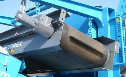 Dirt Conveyor Conveyor type: Steel troughed tray, hydraulically folding Width: 600mm (23.6 ) Discharge: 2.
