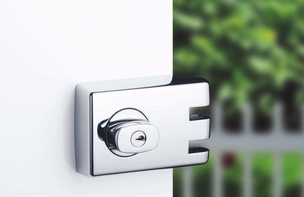 Deadlocks Concealed fixings for superior anchorage Suits hinged and sliding doors The 303 Single Cylinder Deadlock and 355 Double Cylinder Deadlock suits inward opening, outward