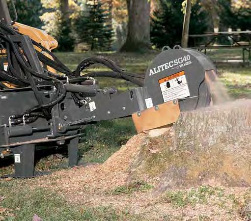 SS STUMP GRINDERS SG40B Manual or electro-hydraulic controls Choose manual or electrohydraulic controls to easily manage swing, depth and extension in tight areas.