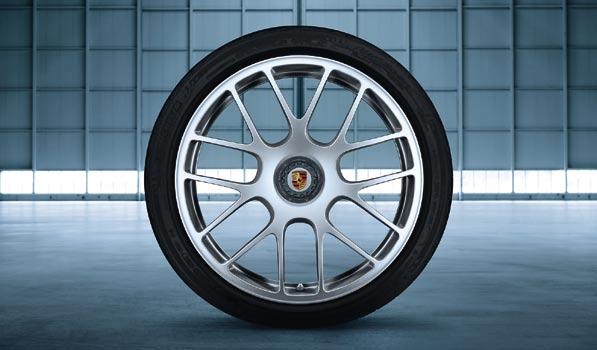 19-inch RS Spyder wheels with winter tyres For further product information and part numbers, please refer to the Tequipment 911 price list.