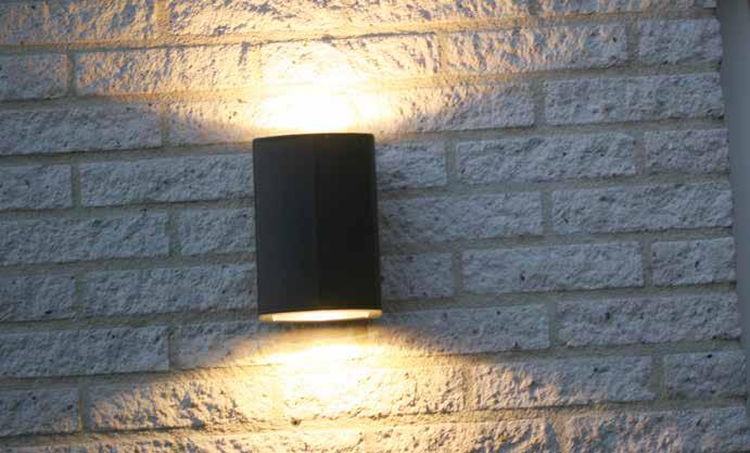 Ceiling & Wall Light Wall Lights WALL LAMP BLACK 1X 10W SINGLE Ordercode: 149-136 Input: 220V-240V Power: 10 Watt LED Qnty: 1 Beam: 115 Lumen: 1x 700 Length: 144 mm Width: 114 mm