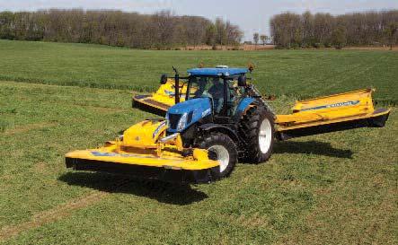 The rear-mounted MegaCutter 530 uses two disc cutterbars, maximizing the 29' 6" cut and providing a cutting capacity up to 43 acres per hour when operated