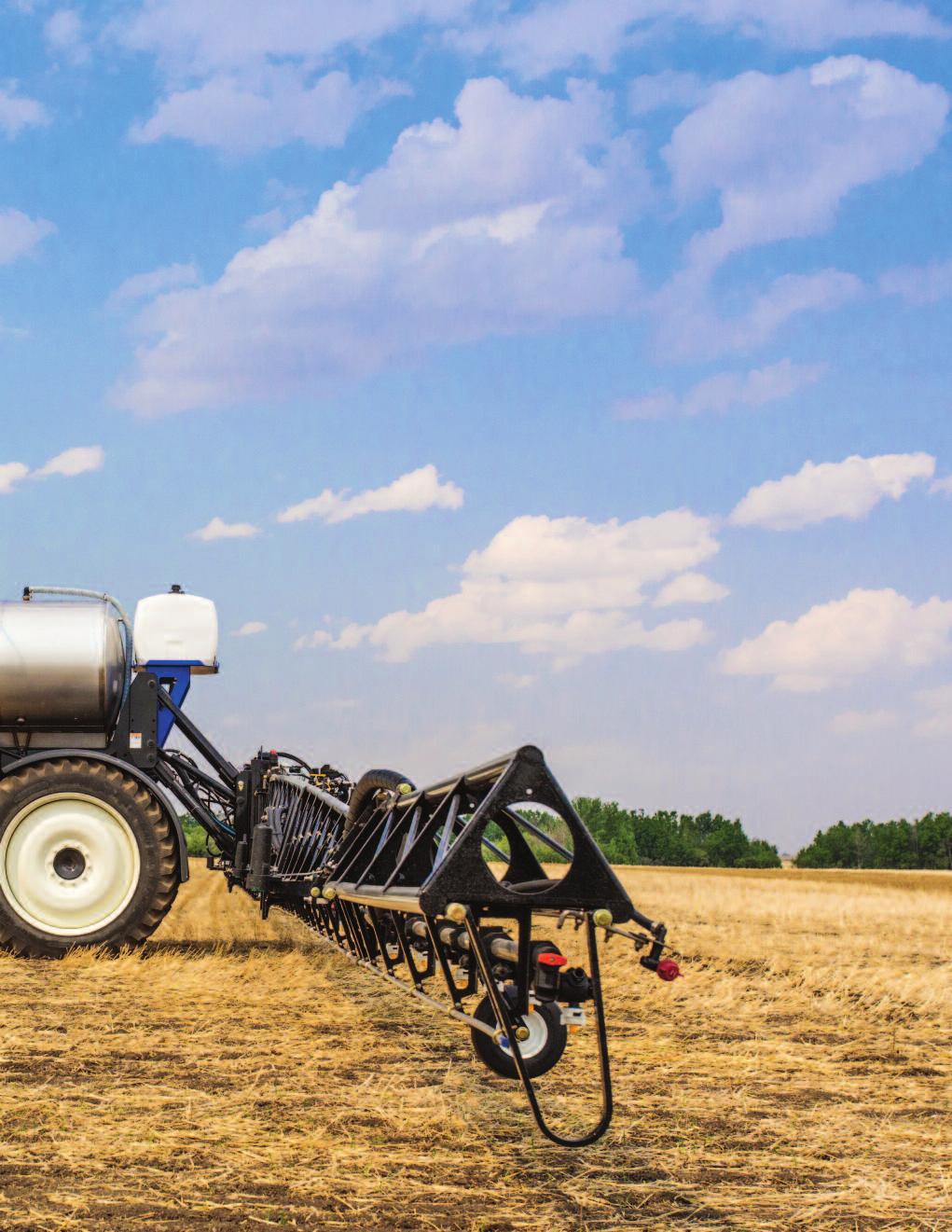 THE GUARDIAN FAMILY Guardian rear sprayers are part of the strong New Holland sprayer line-up.