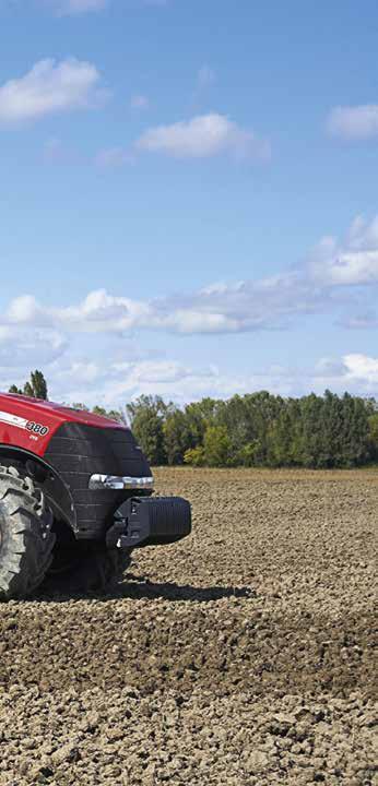 GREATER WEIGHT DISTRIBUTION STAY ON TOP OF THE FIELD Better flotation, improved manoeuvring and more flexibility - three reasons why the new Magnum Rowtrac is the best
