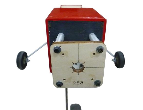 5S-7S Lipo 2) Attach the electric motor box to