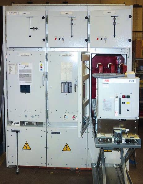 CE-P VERSION UP TO 24 kv EXAMPLE O CONIGURATION H E CE- P METAL ENCLOSED SWITCHOARD CE- P METAL CLAD SWITCHOARD A D G C Electrical Data Rated voltage 12 kv 17,5 kv 24 kv Depth (mm) 1450 1450 1450