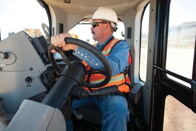 Operator Comfort High productivity from a comfortable, confident operator. Spacious Cab With a 21% larger cab, H Series scrapers offer a comfortable working space.